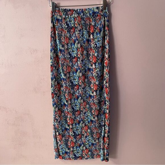 WAYF Blue Floral Pleated Maxi Skirt Size XS EUC - Picture 13 of 14